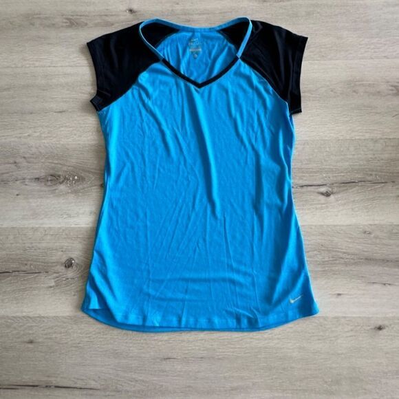 Nike Dri-Fit V-Neck Short Sleeve Tee Shirt Turquoise/Black M NWT - Picture 5 of 9